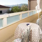 Avama View Apartmán Podstrana