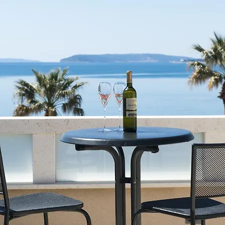 Avama View Apartment